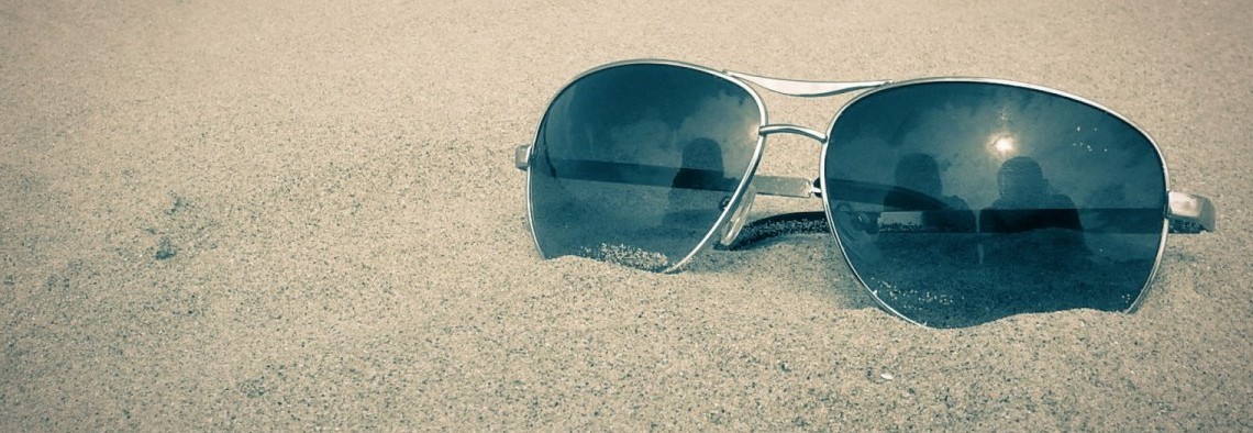 macro-of-sunglasses-1-1200x394-min